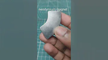 neodymium magnet vs ferrite magnet #science #experiment